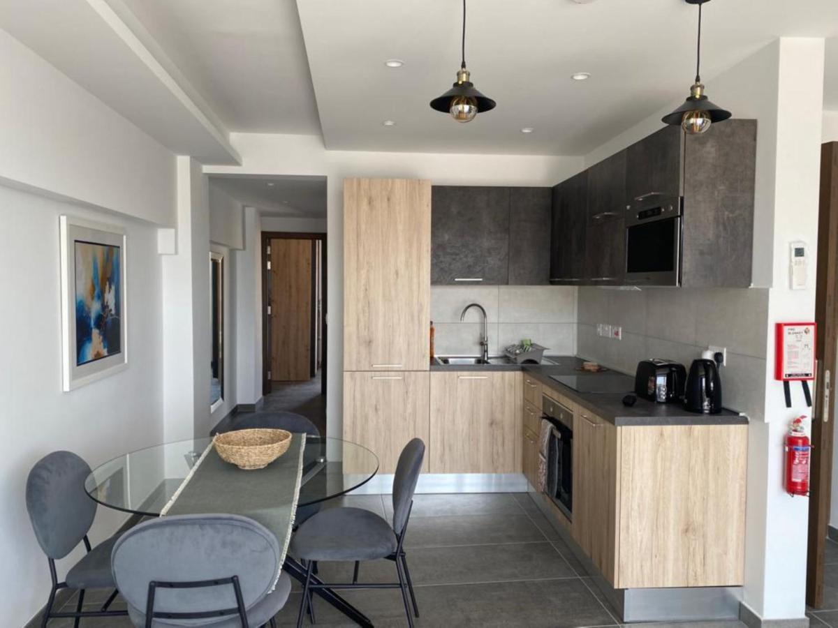 Apartamento 86 Spinola Bay San Julián Exterior foto
