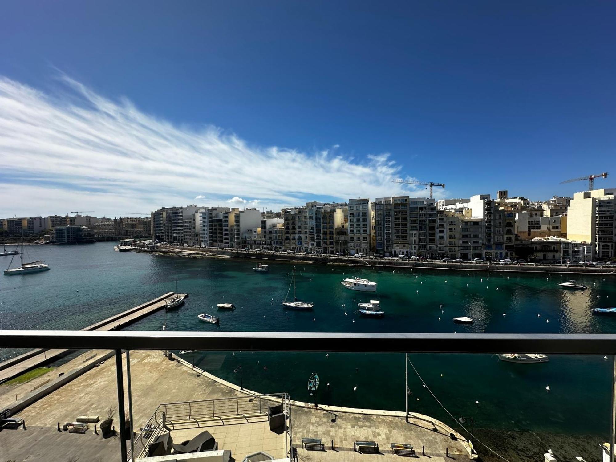 Apartamento 86 Spinola Bay San Julián Exterior foto