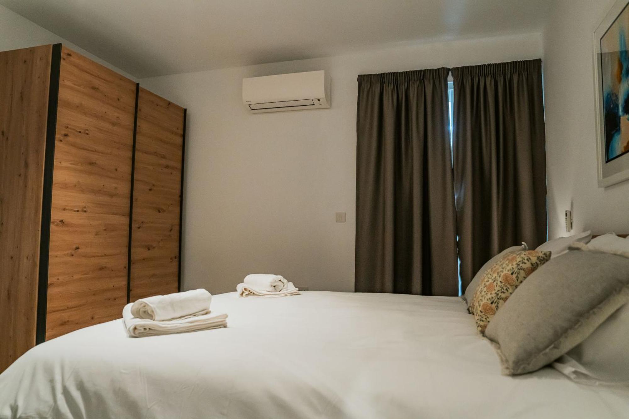 Apartamento 86 Spinola Bay San Julián Exterior foto