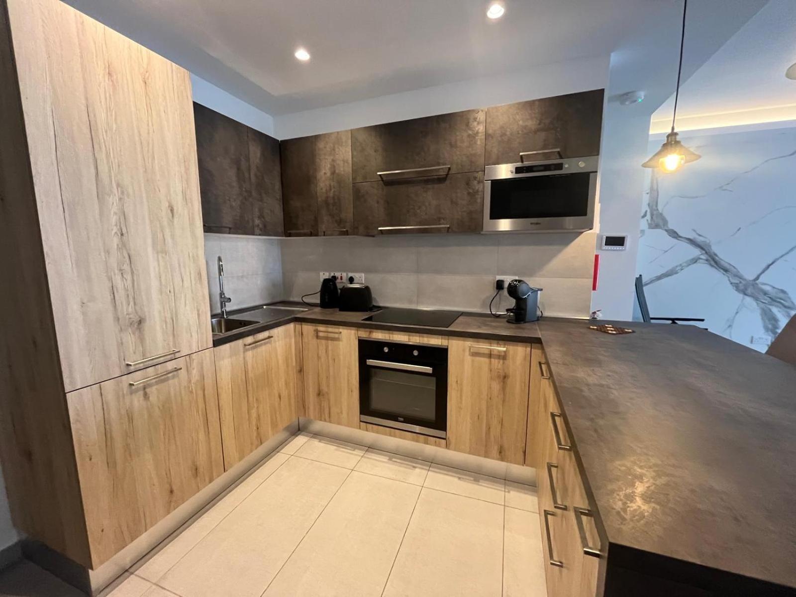 Apartamento 86 Spinola Bay San Julián Habitación foto